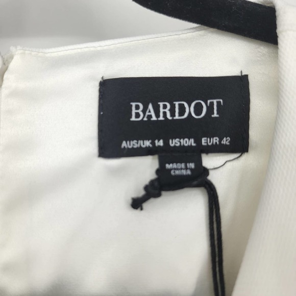 Bardot Faux Wrap Zalia Jumpsuit In Ivory Sz 10 - Picture 4 of 6